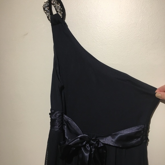 City Triangles floor length navy gown - Picture 5 of 7